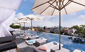 Patio Hotel & Urban Resort